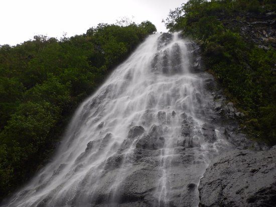 Afareaitu Waterfalls